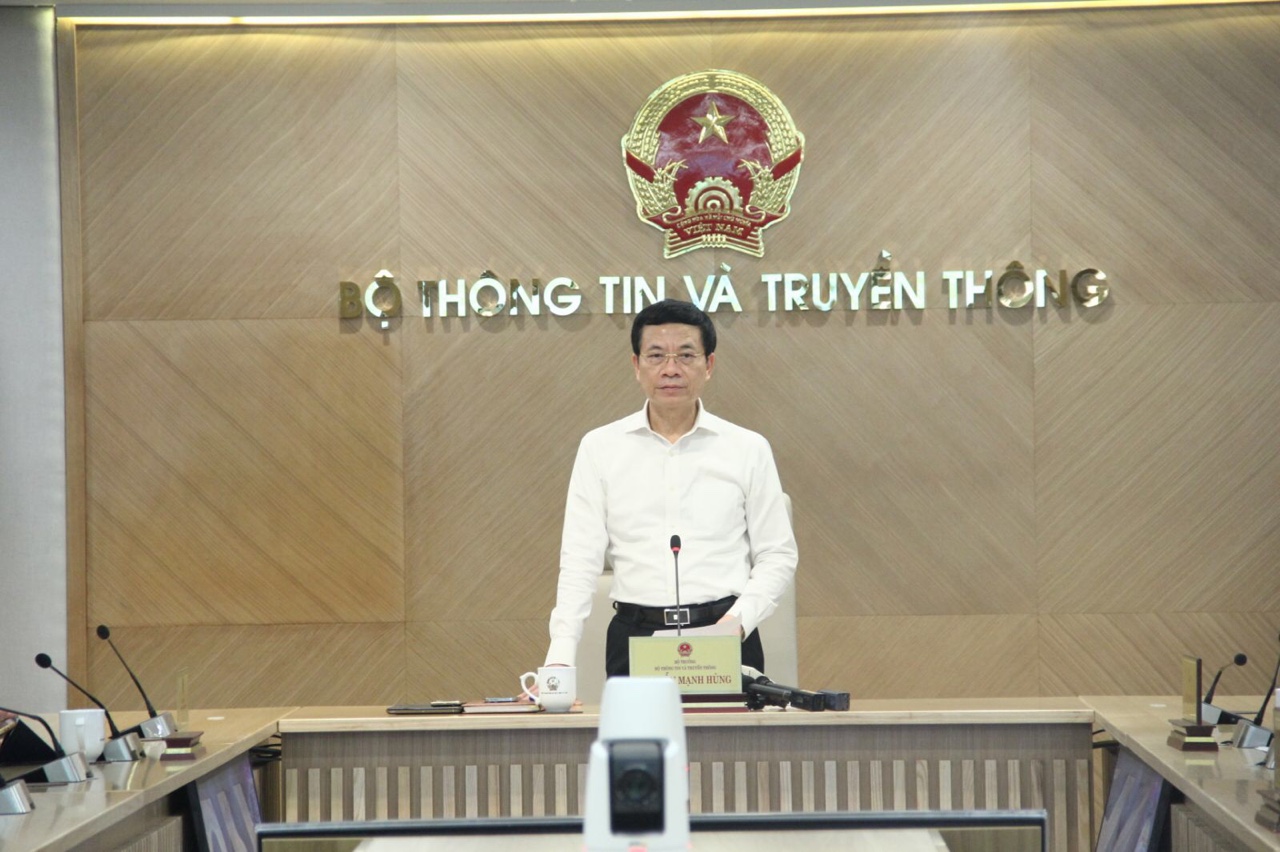 Bộ trưởng Bộ Thông tin và Truyền thông Nguyễn Mạnh Hùng phát biểu tại lễ công bố
